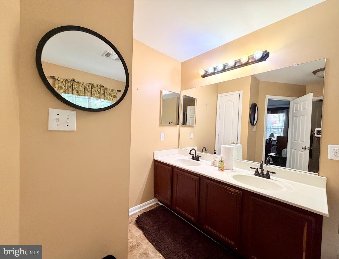 2148 Cedar Tree Ln Property Photo 27