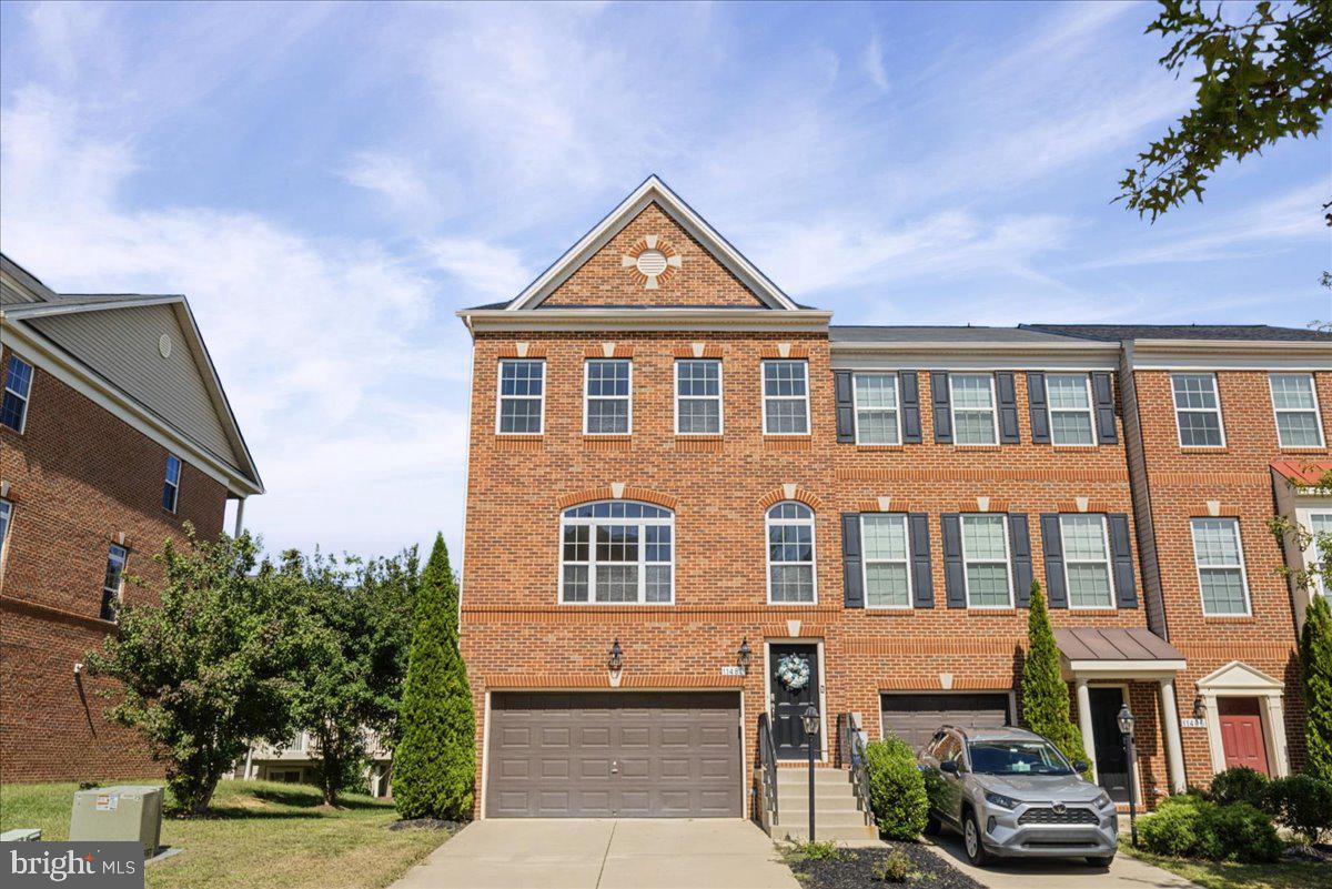11482 STOCKPORT PL Property Photo 1