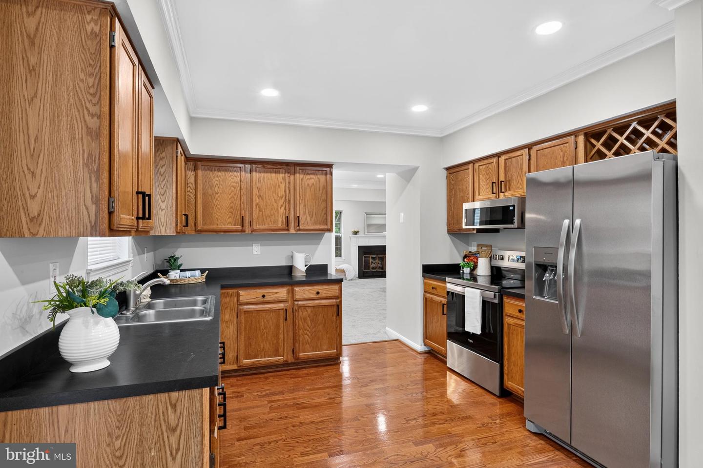 6116 Blue Whale Ct Property Photo 5