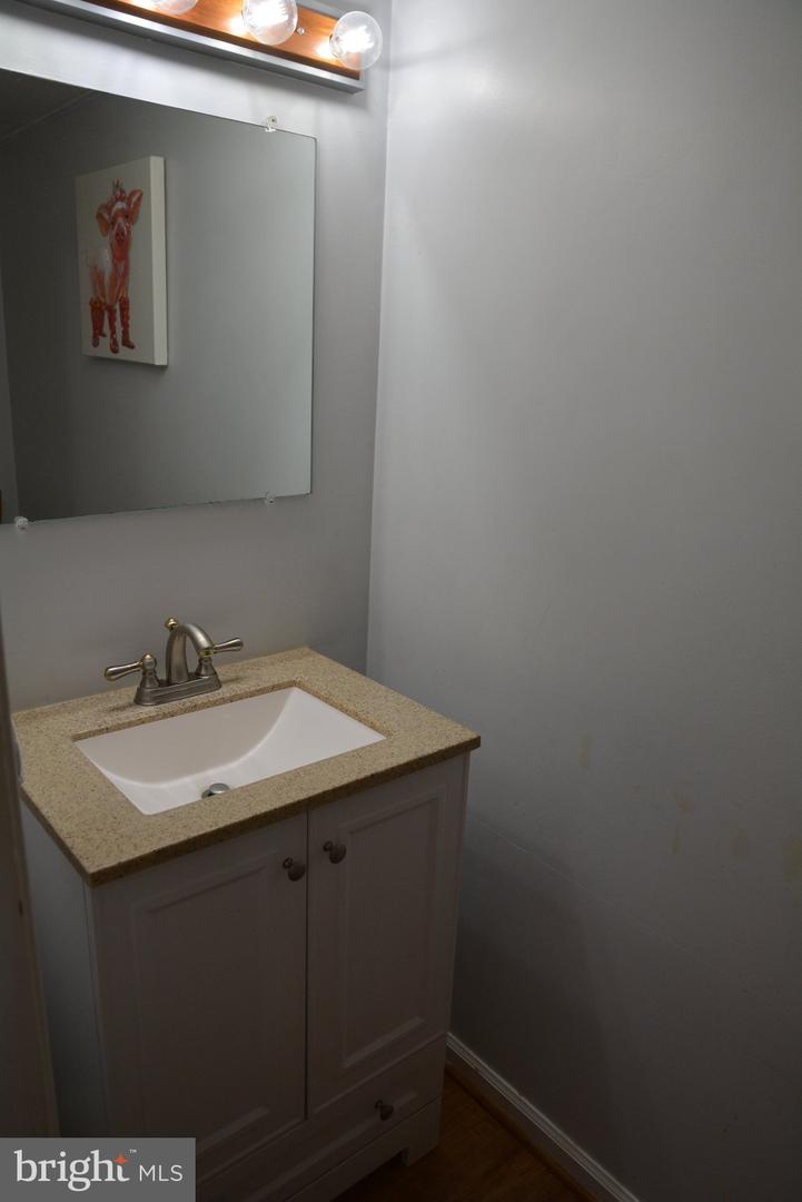 707 Barrington Dr Property Photo 19