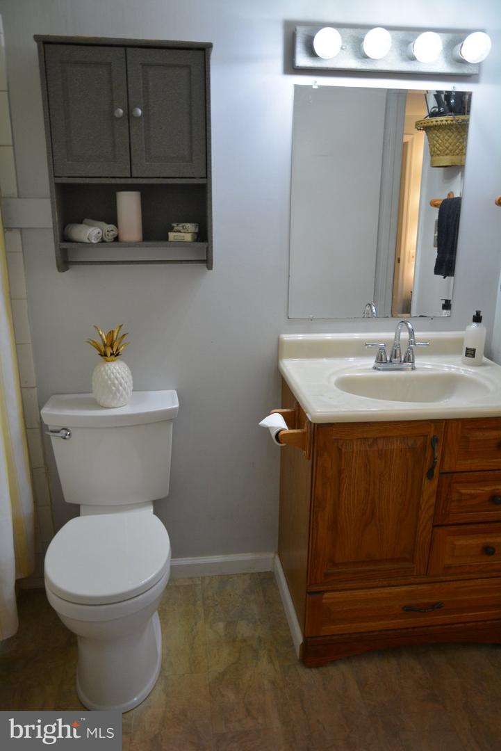 707 Barrington Dr Property Photo 24