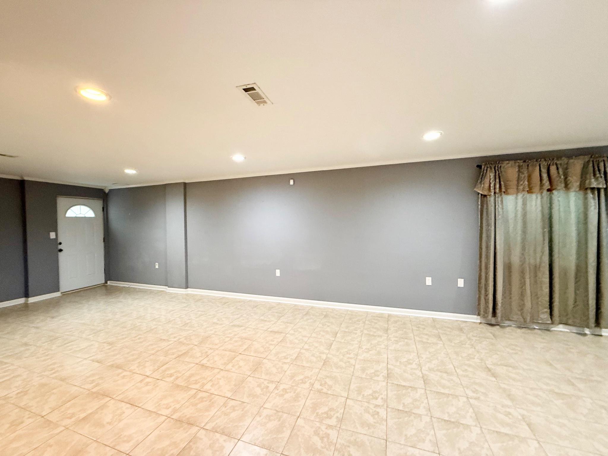 2608 Capital Ct Property Photo 17