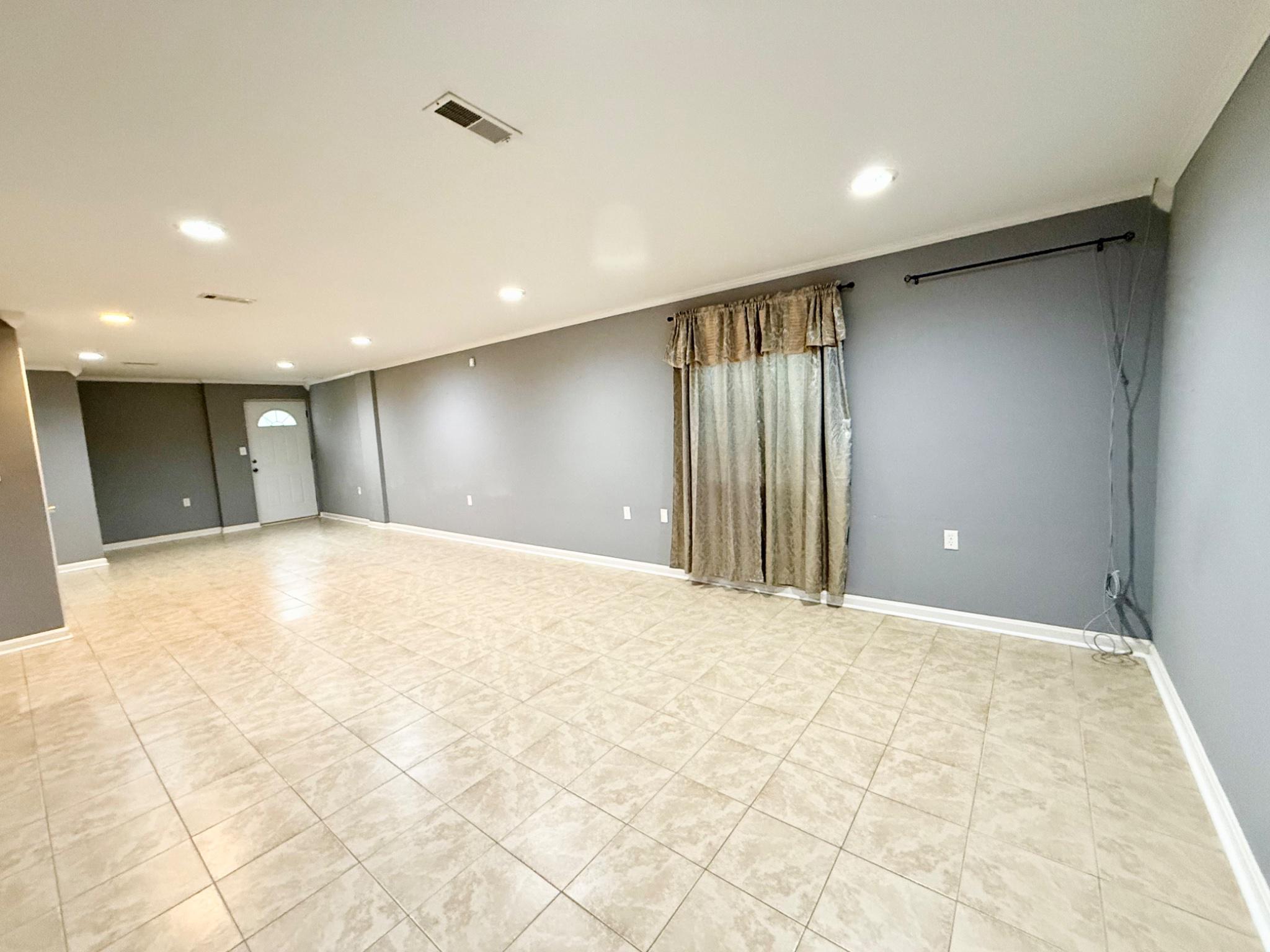 2608 Capital Ct Property Photo 18