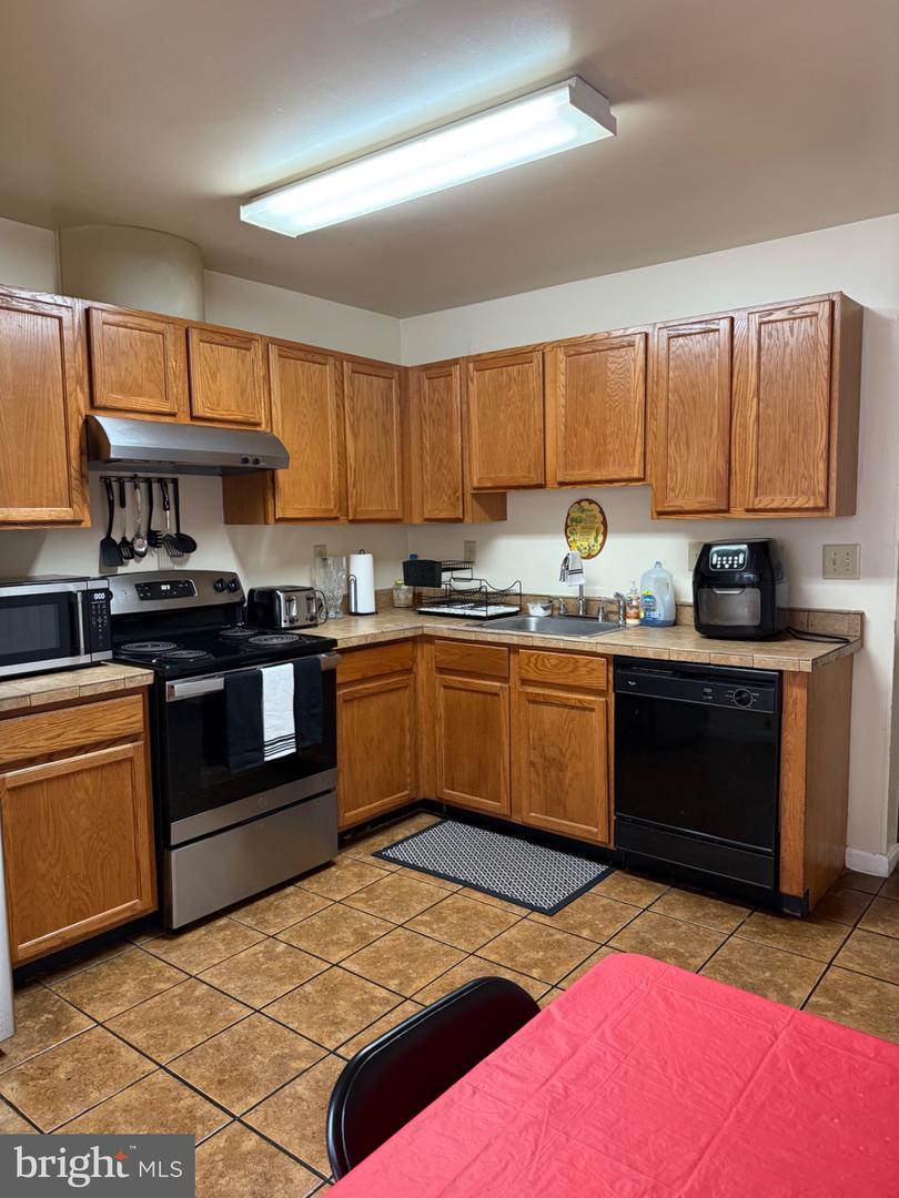 2572 Enterprise Pl Property Photo 26