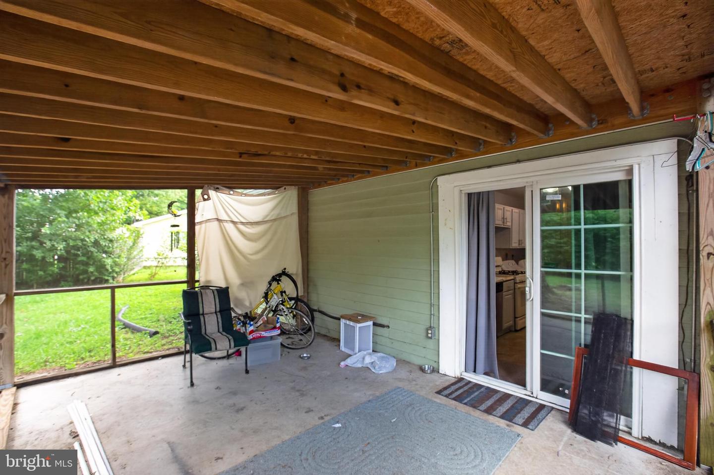 306 Tompkins Ln Property Photo 5