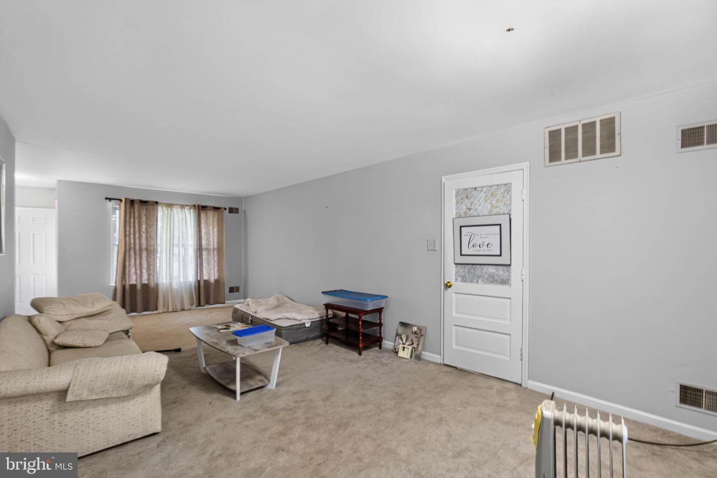 306 Tompkins Ln Property Photo 16