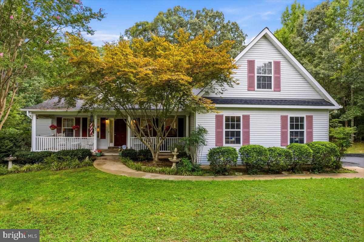 8175 ELIZABETH LN Property Photo 1