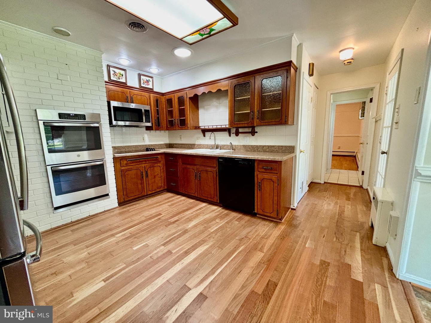 9682 Charles St Property Photo 14