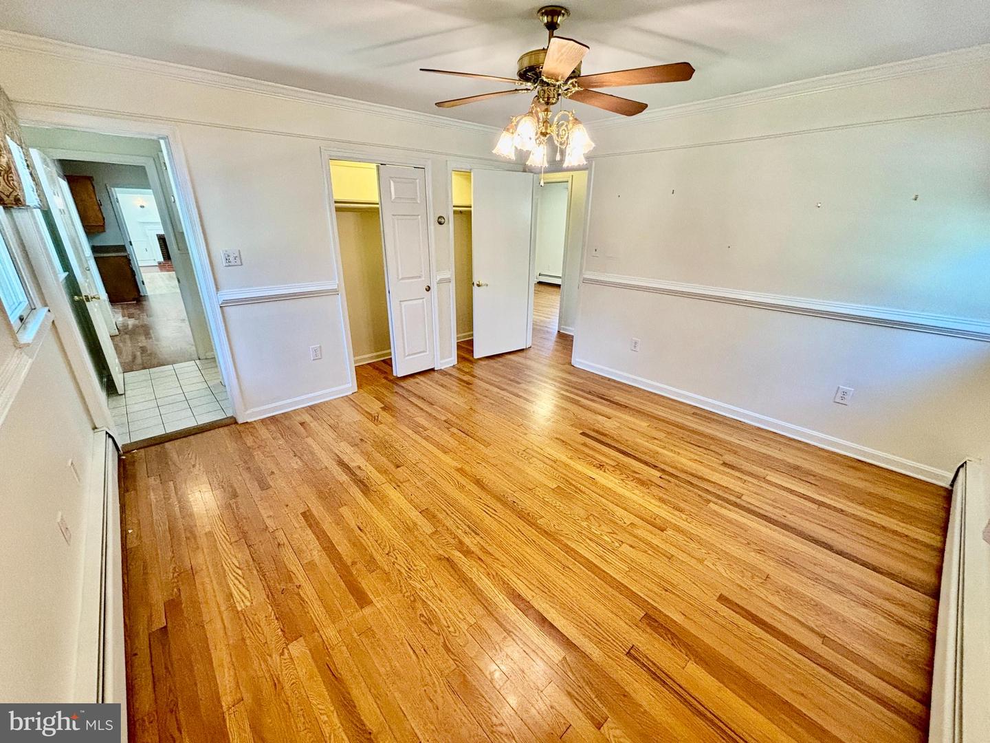 9682 Charles St Property Photo 24