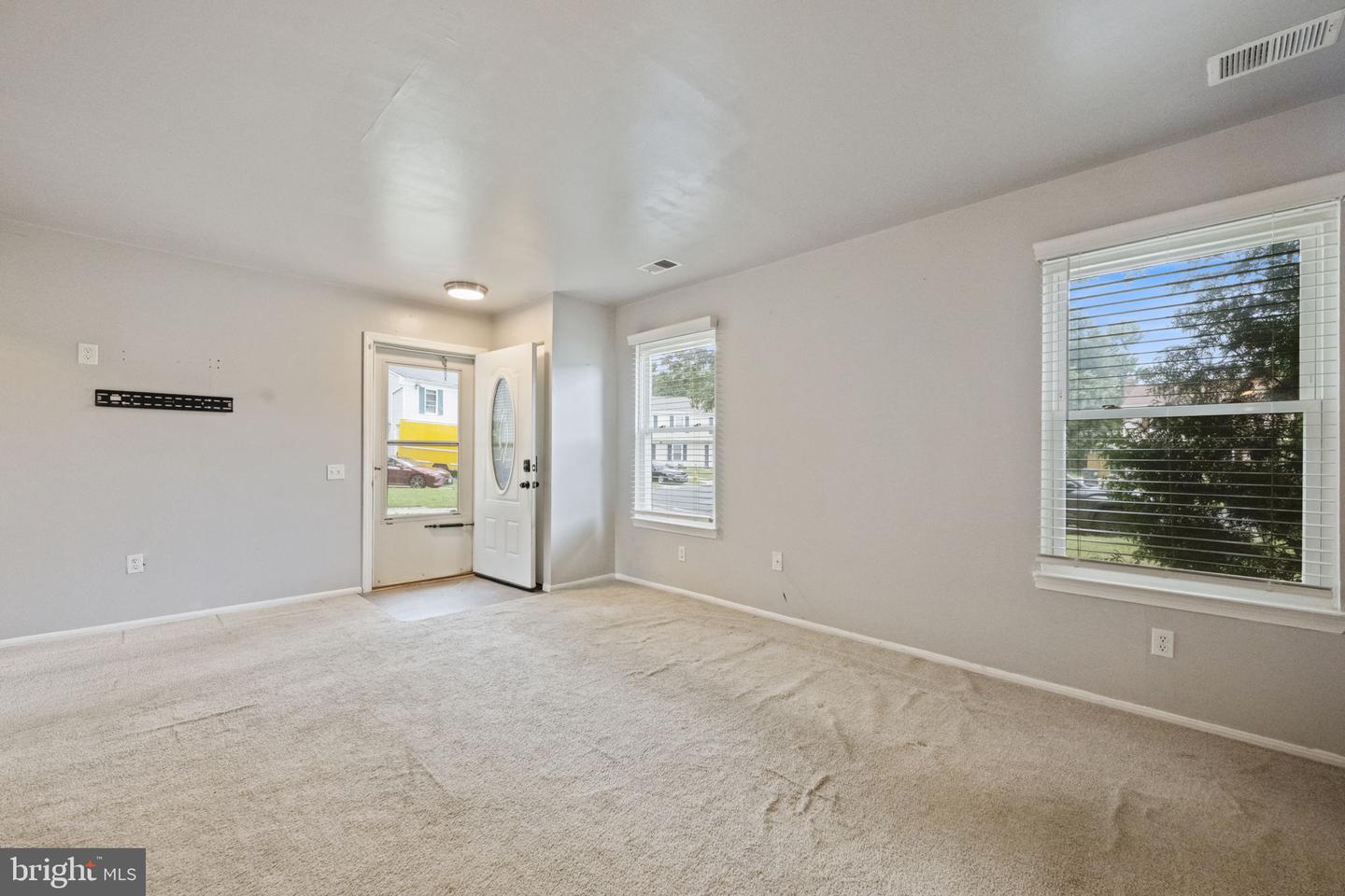 2408 Ferrell Ct Property Photo 4