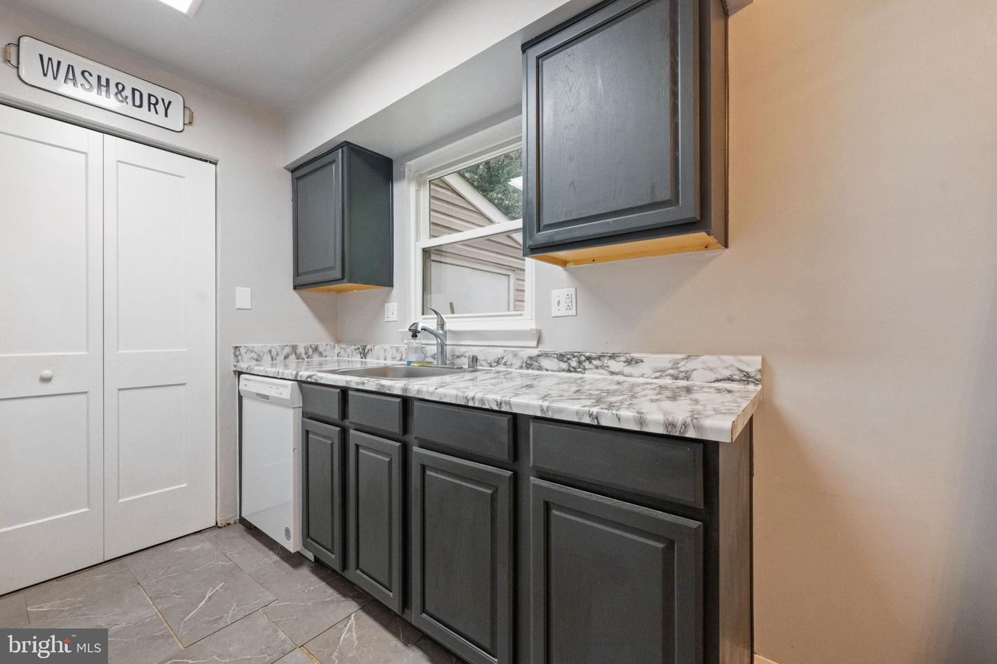 2408 Ferrell Ct Property Photo 10