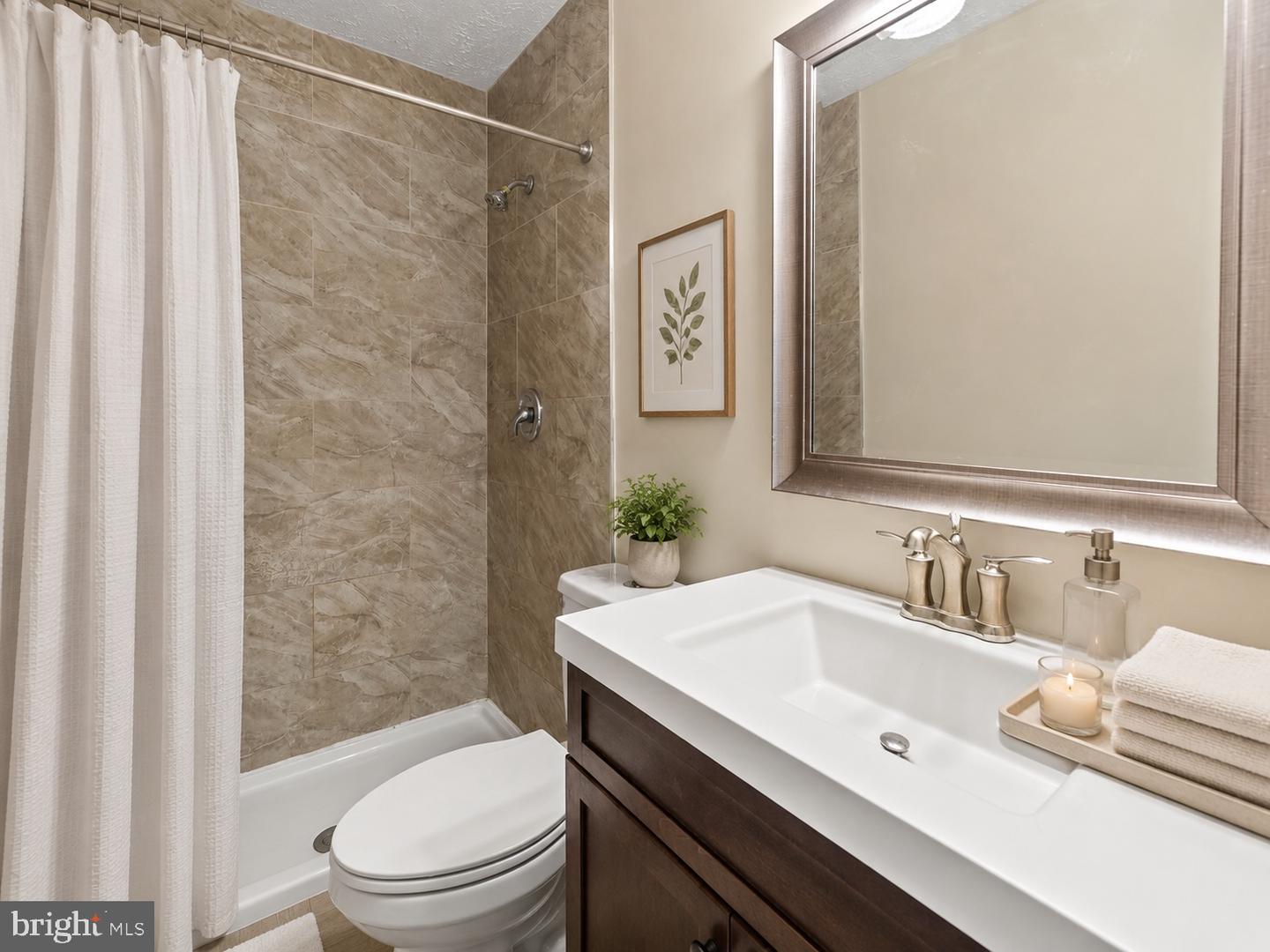 2324 Kent Ct Property Photo 13