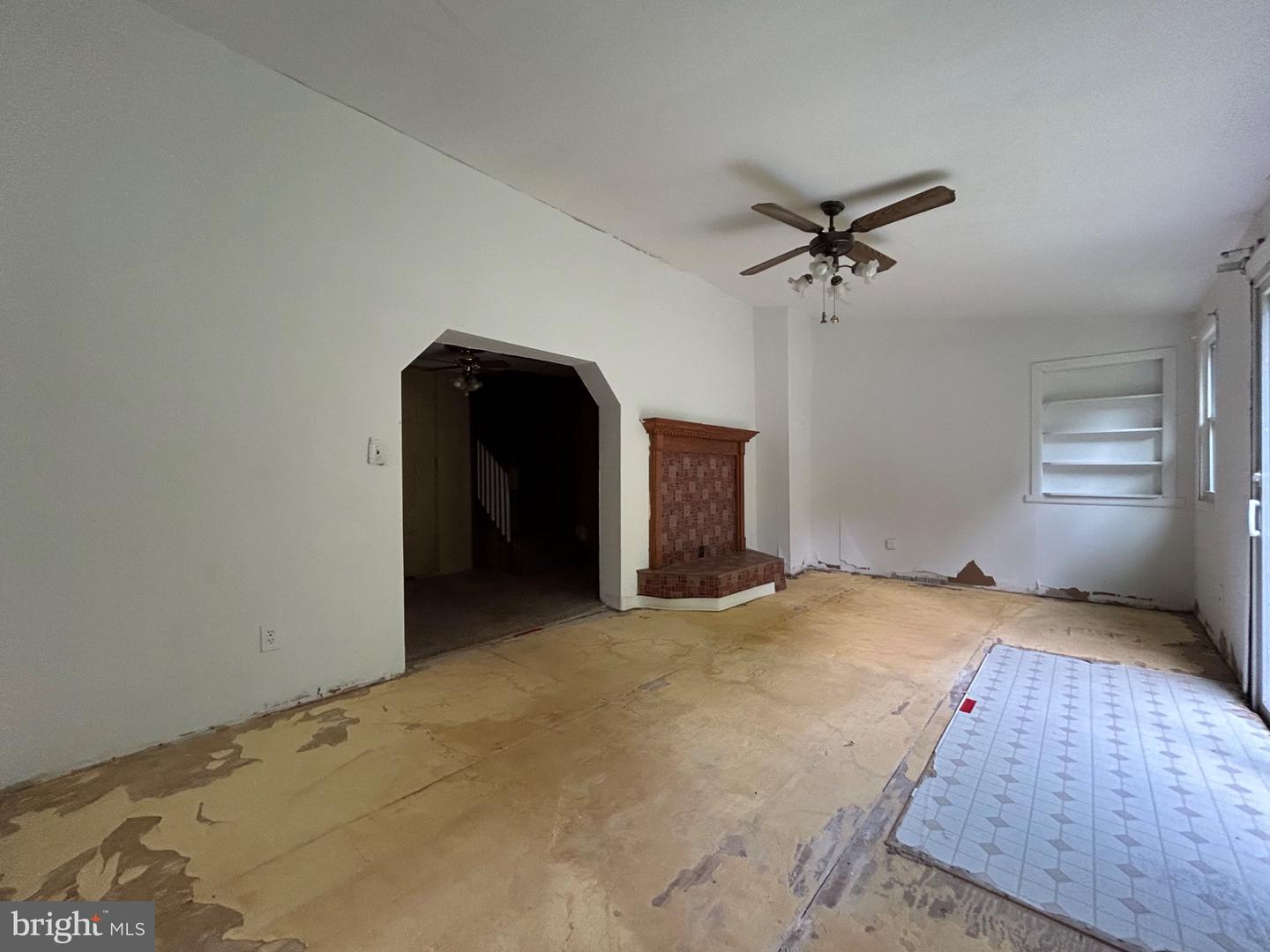 4850 Dayton Pl Property Photo 4