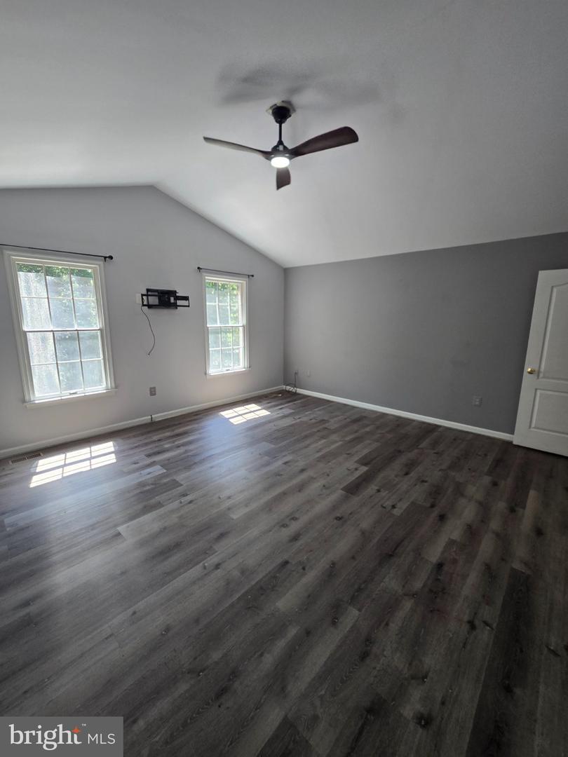 14004 Mount Eagle Ln Property Photo 30