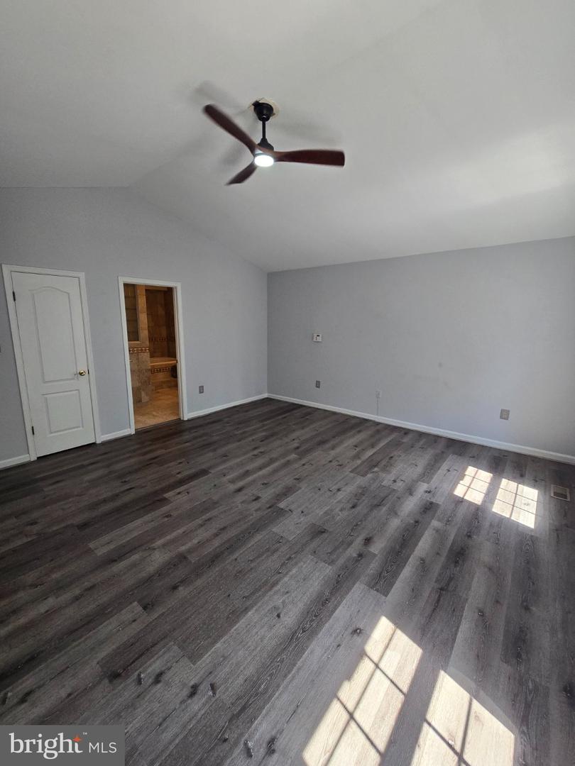 14004 Mount Eagle Ln Property Photo 33