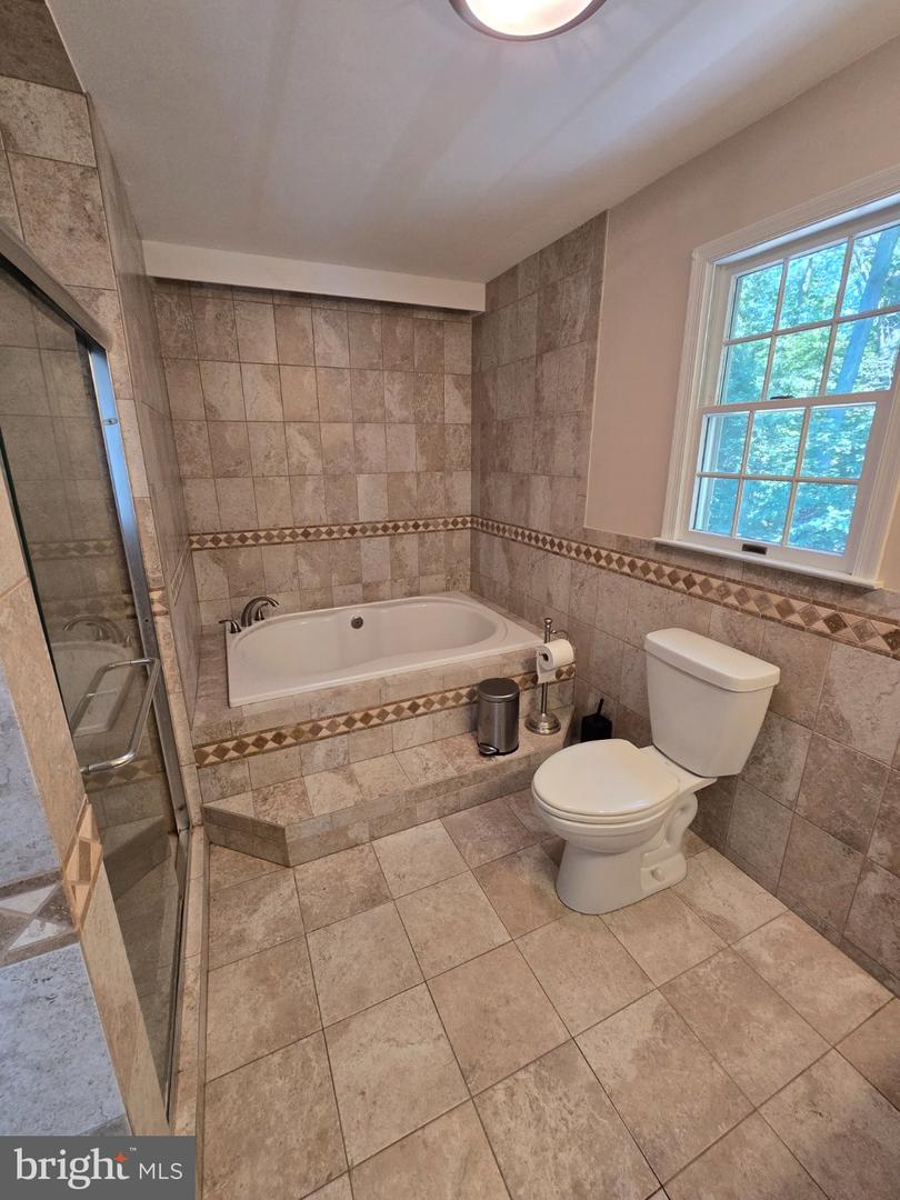 14004 Mount Eagle Ln Property Photo 36