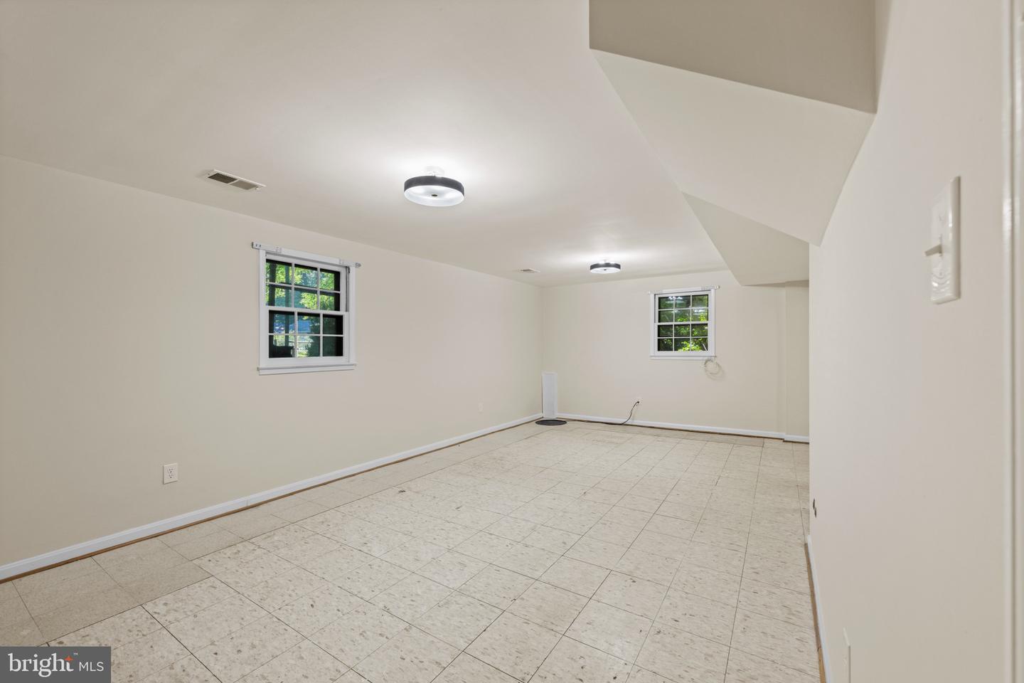 9242 Mimosa Dr Property Photo 32