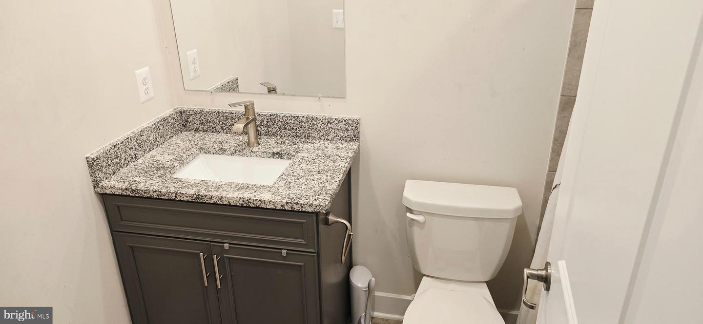 11709 Emily Dickinson Pl Property Photo 18