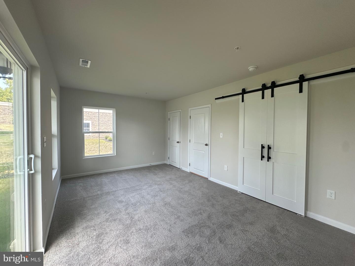 5631 Ludlow Pl Property Photo 4