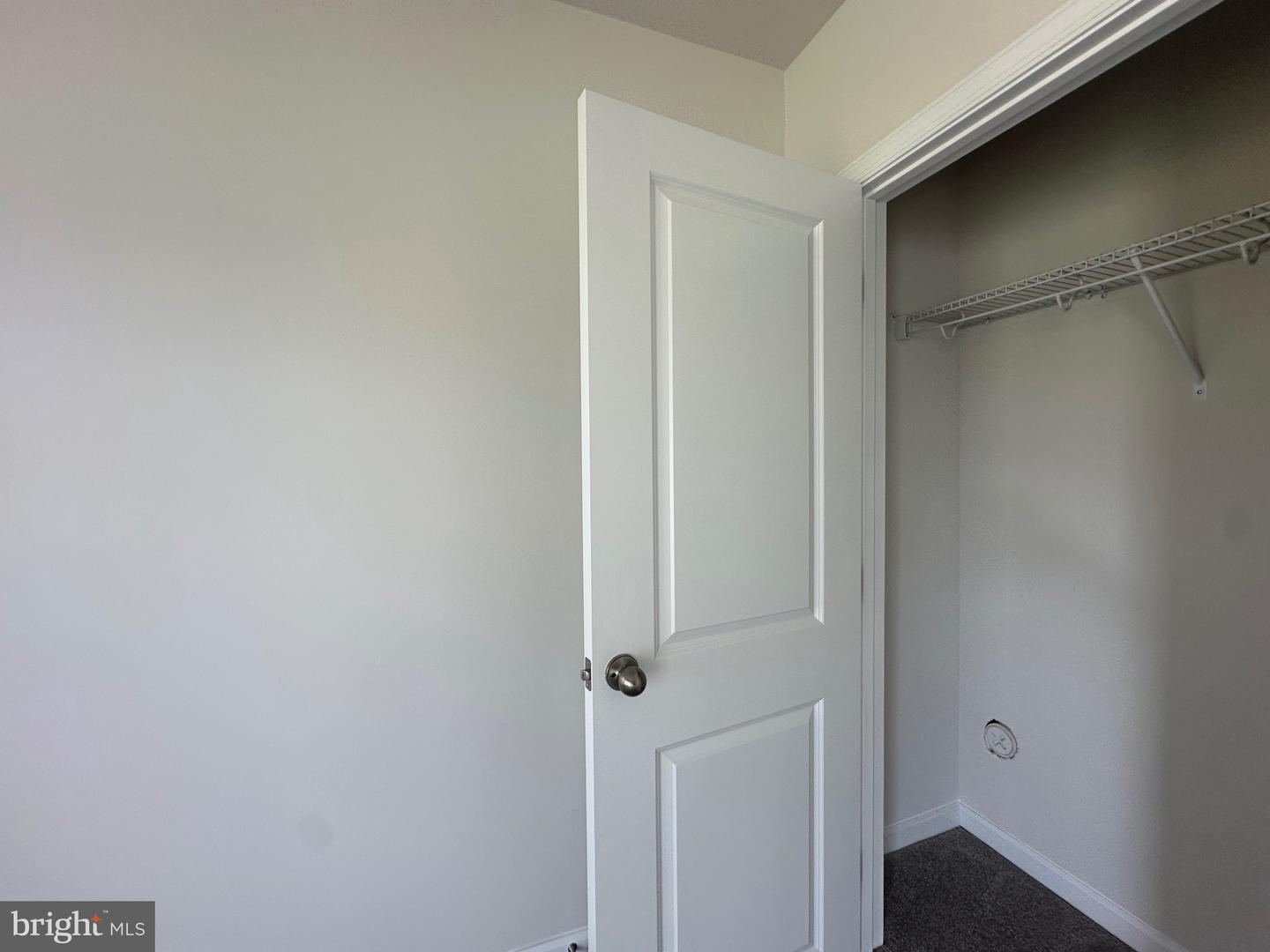 5631 Ludlow Pl Property Photo 8