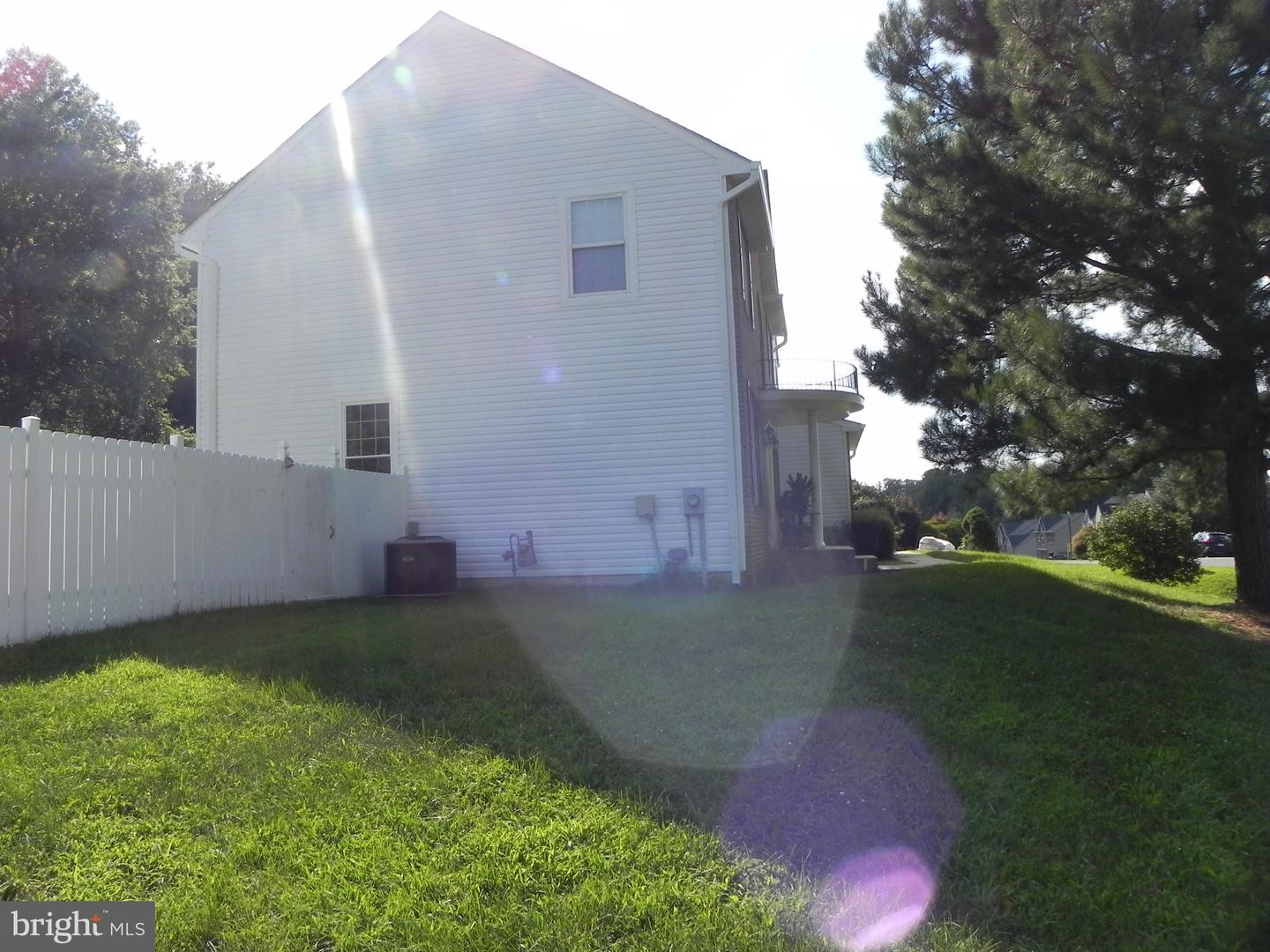 7875 Fern Hill St Property Photo 5
