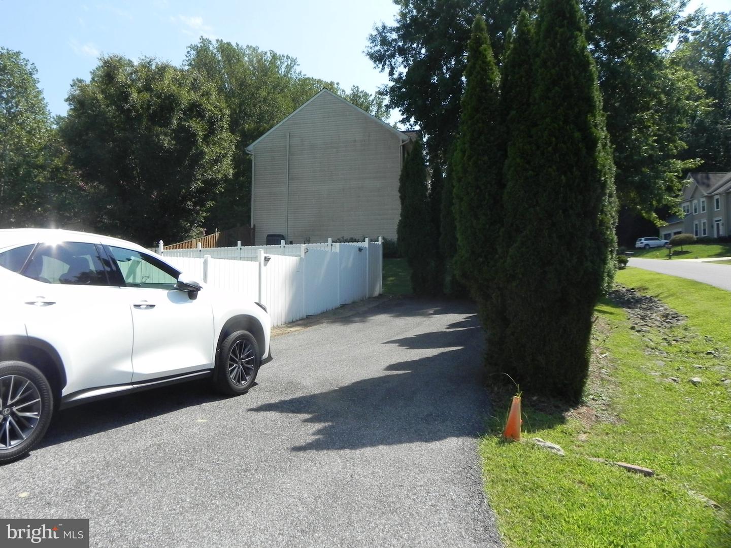 7875 Fern Hill St Property Photo 7