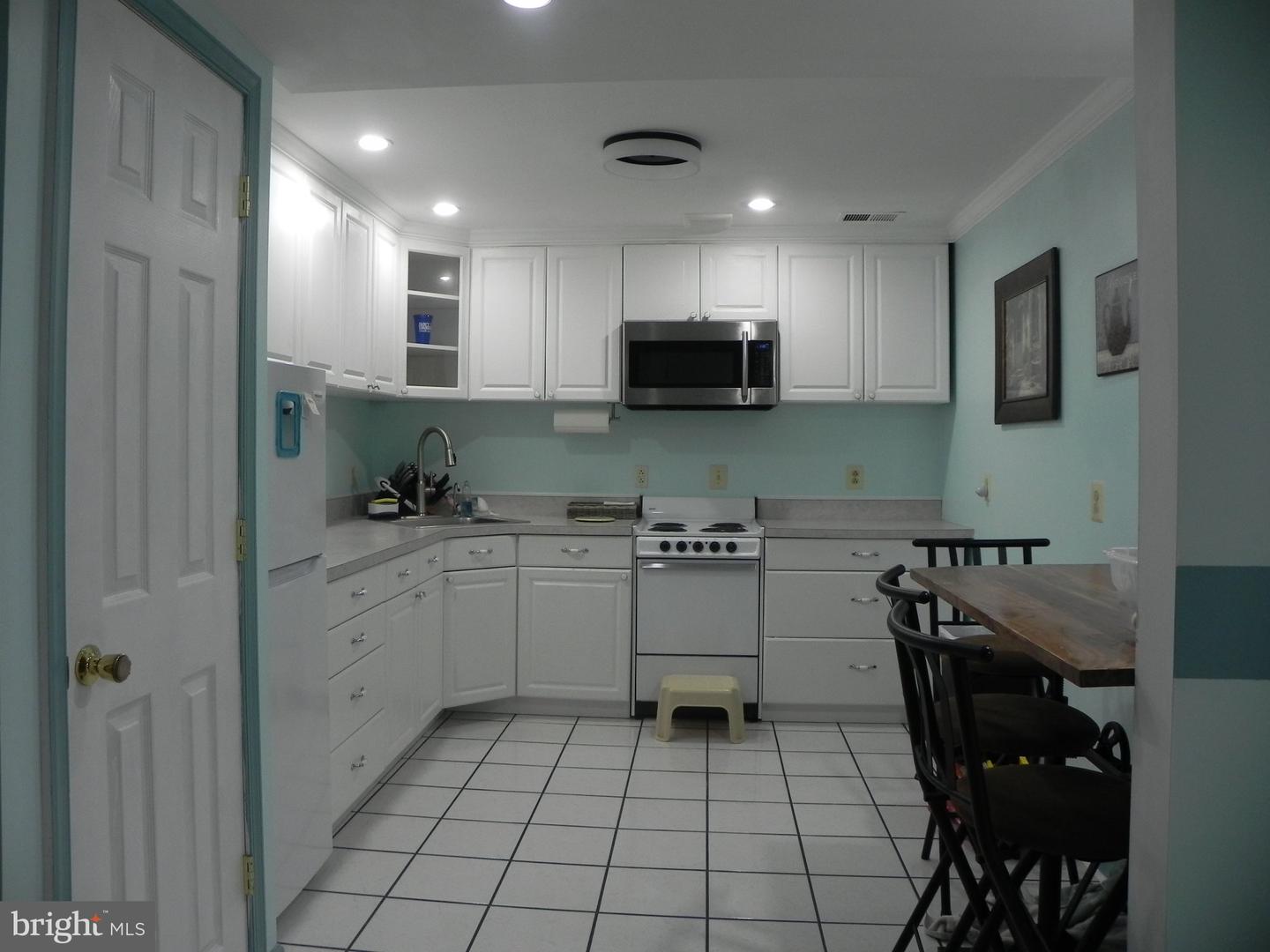 7875 Fern Hill St Property Photo 23