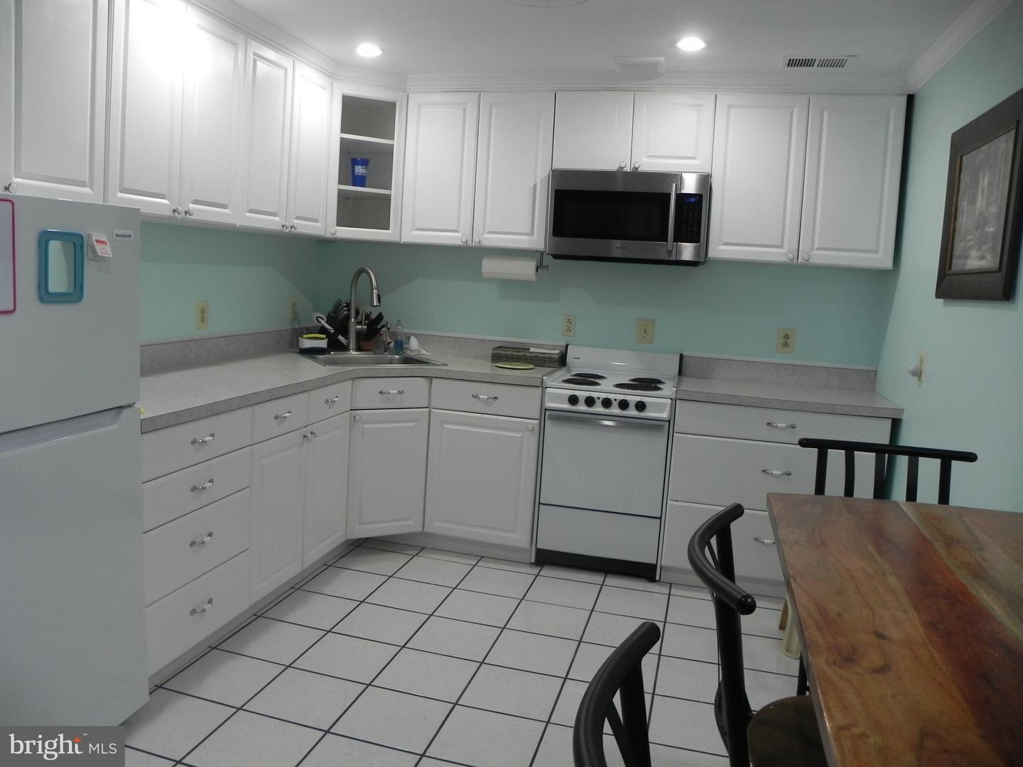 7875 Fern Hill St Property Photo 25
