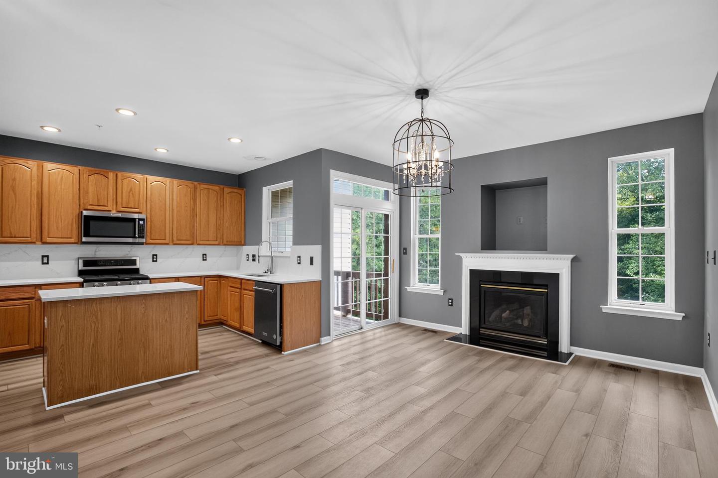 11500 Spyglass Pl Property Photo 3