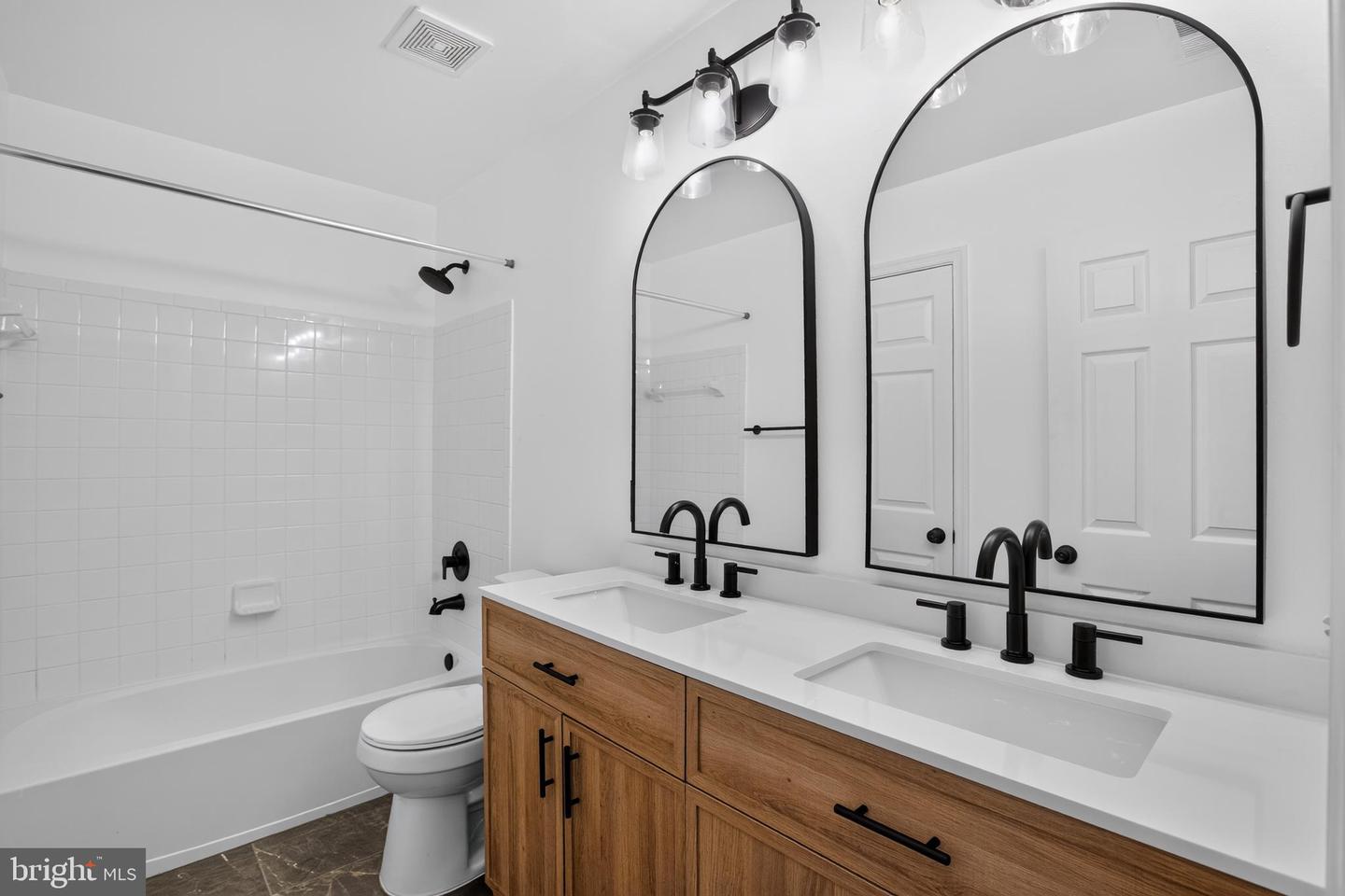 11500 Spyglass Pl Property Photo 17