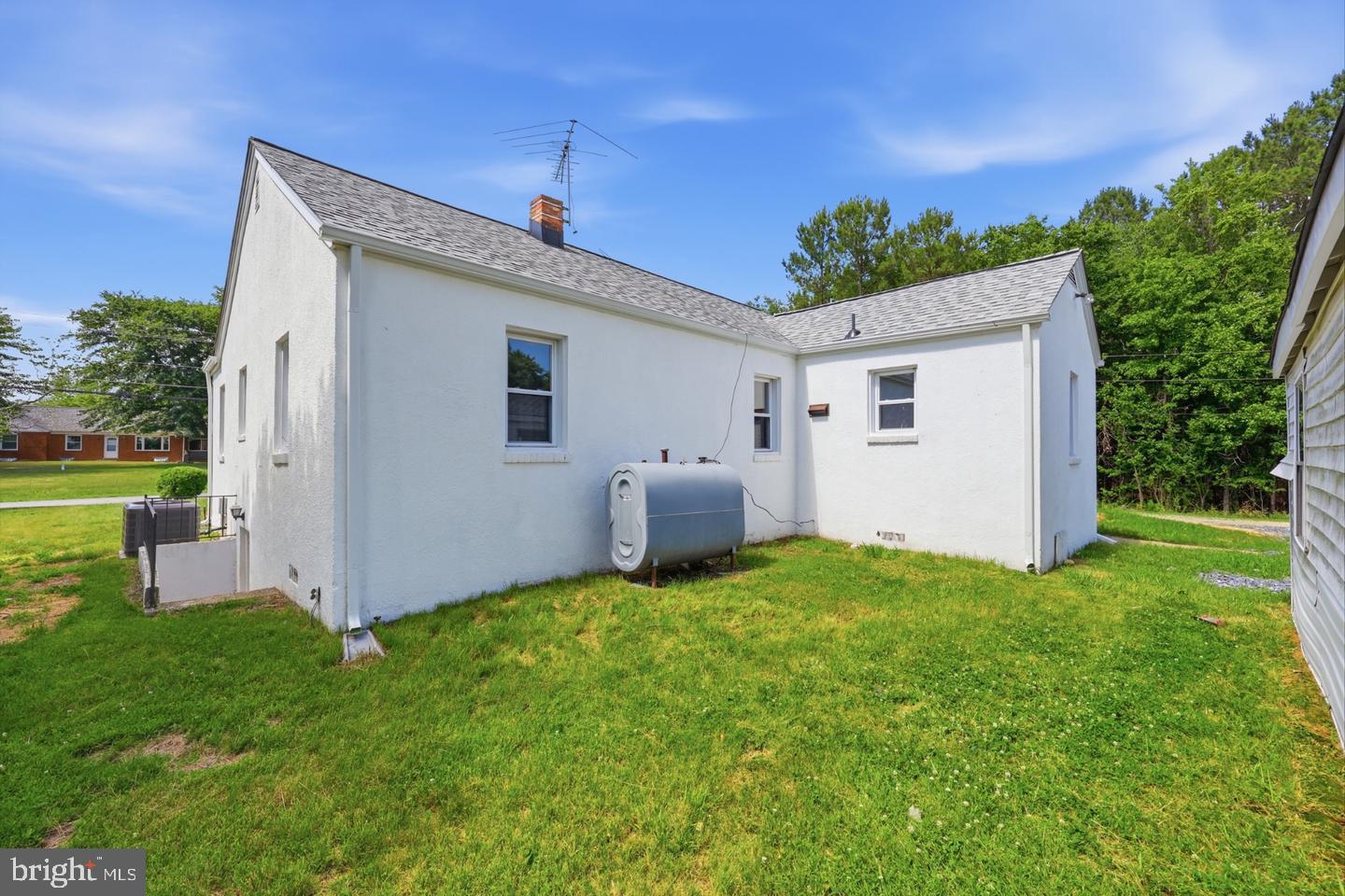 8251 Marshall Corner Rd Property Photo 3