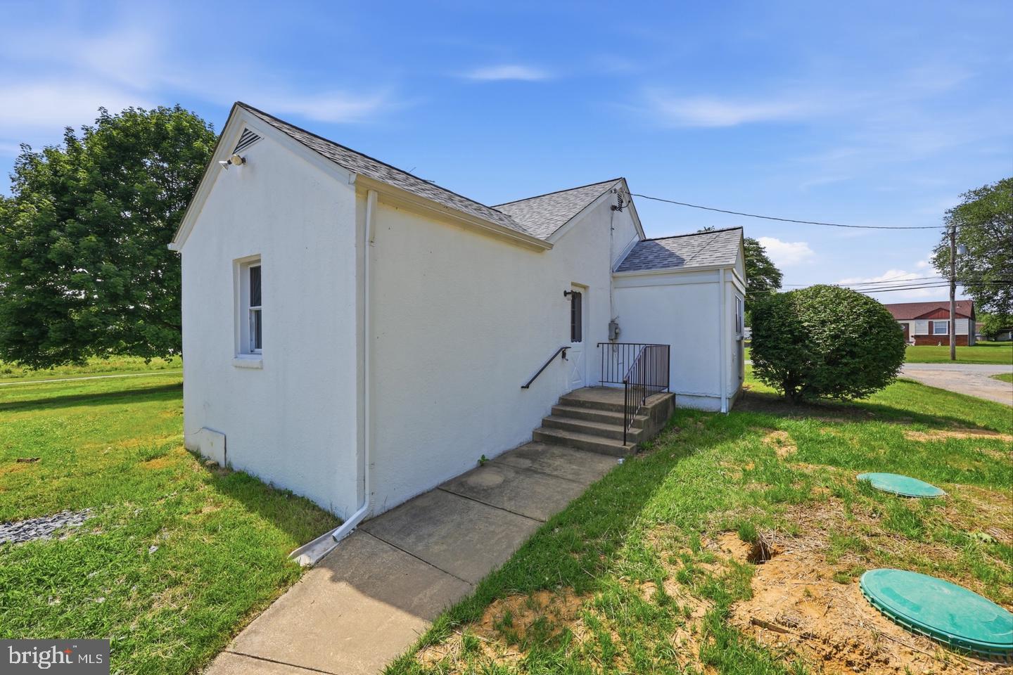 8251 Marshall Corner Rd Property Photo 4