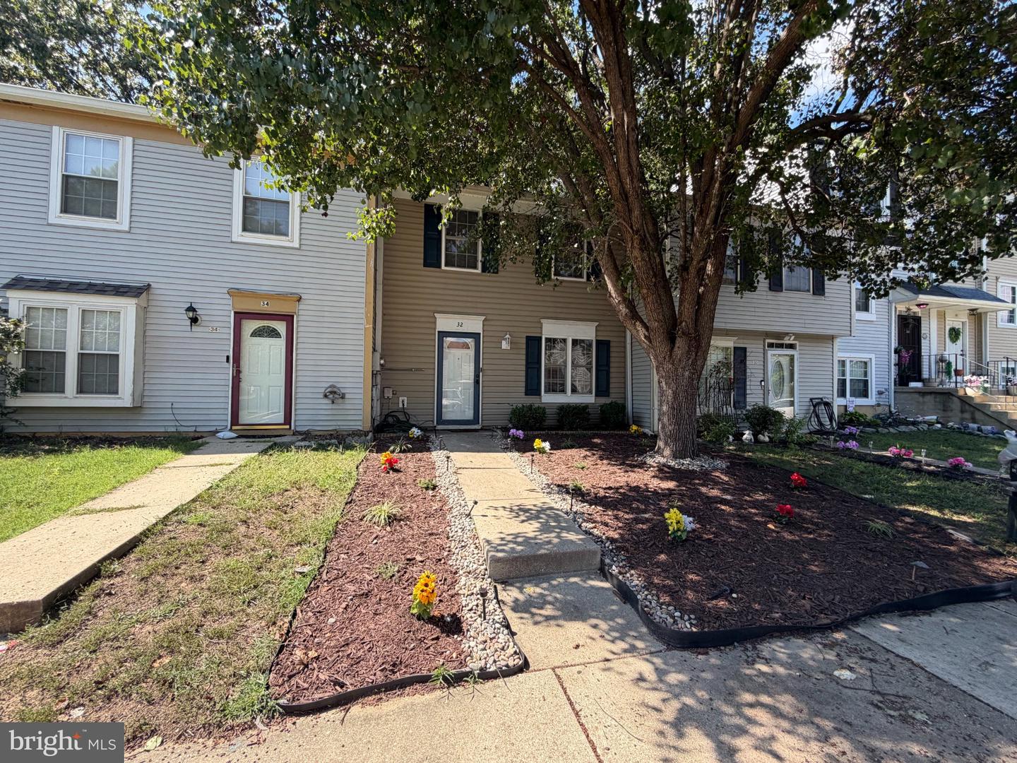 32 Meadowside Ct Property Photo 4