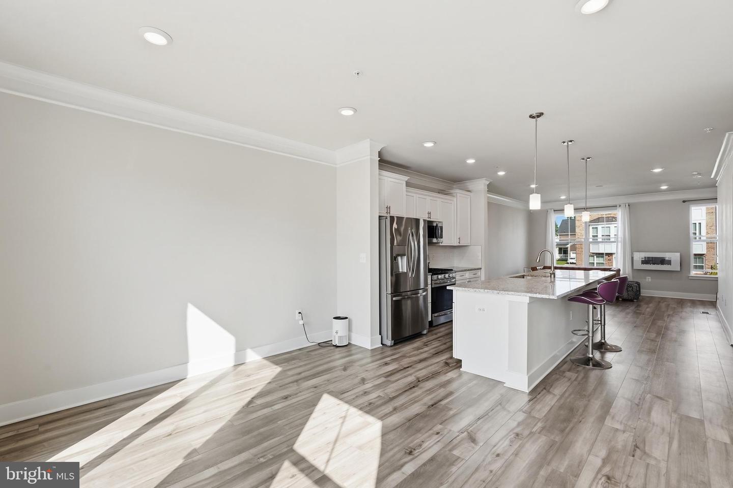 11504 Mary Shelley Pl Property Photo 8