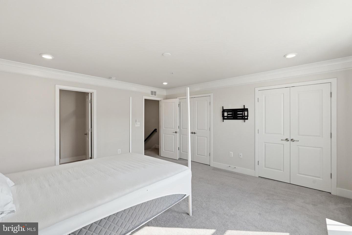 11504 Mary Shelley Pl Property Photo 14