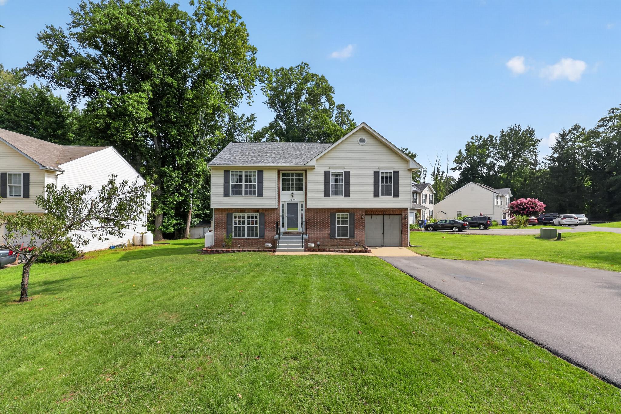 2075 Matta View Pl Property Photo 3