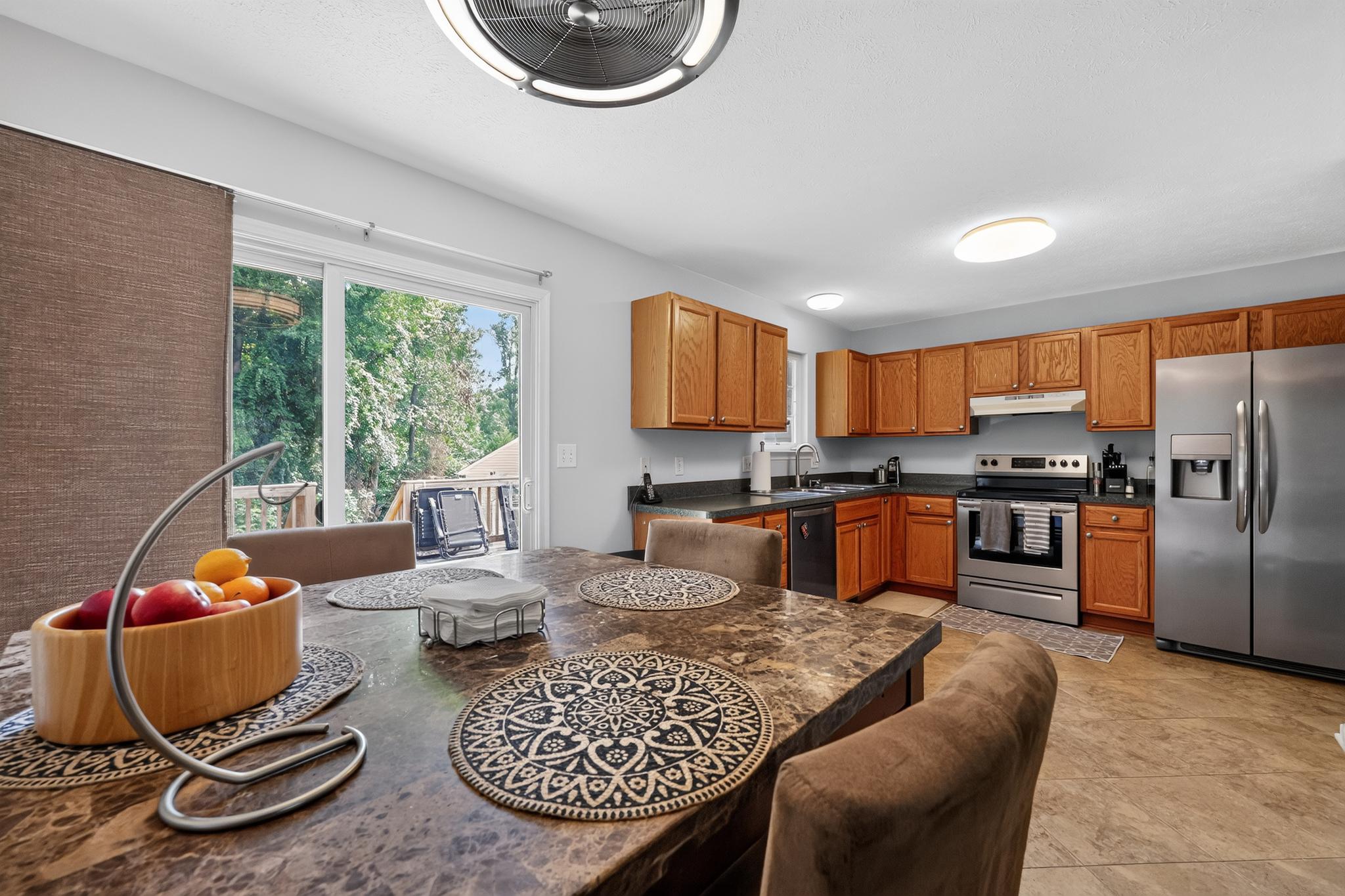 2075 Matta View Pl Property Photo 7