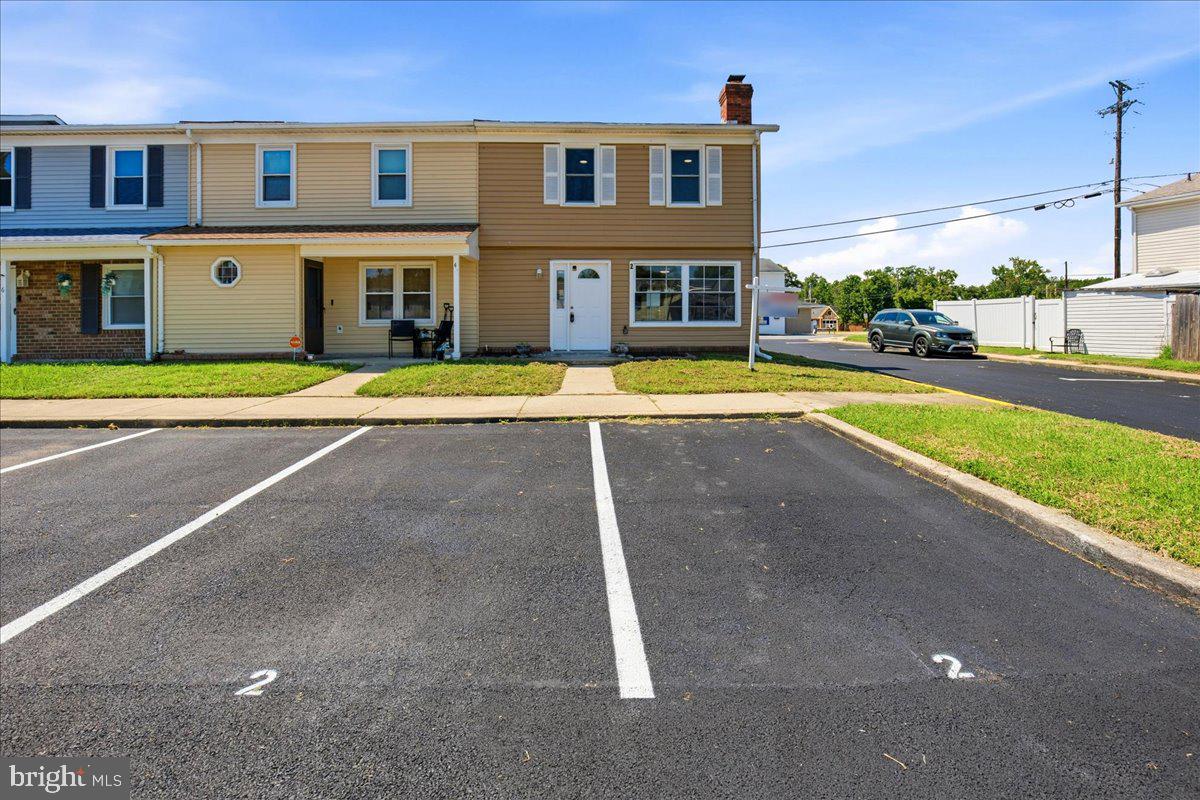 2 Park Square Ct Property Photo 2