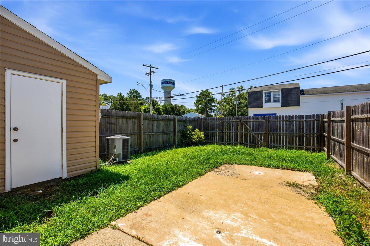 2 Park Square Ct Property Photo 9