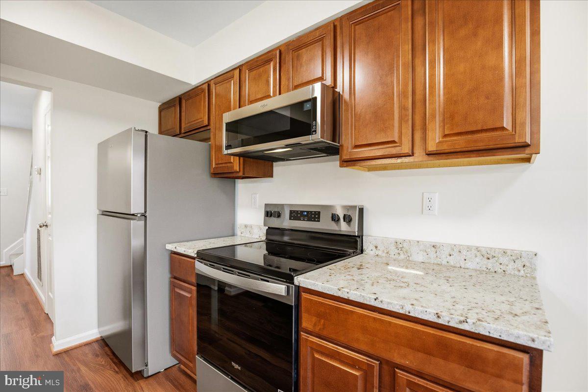 2 Park Square Ct Property Photo 12