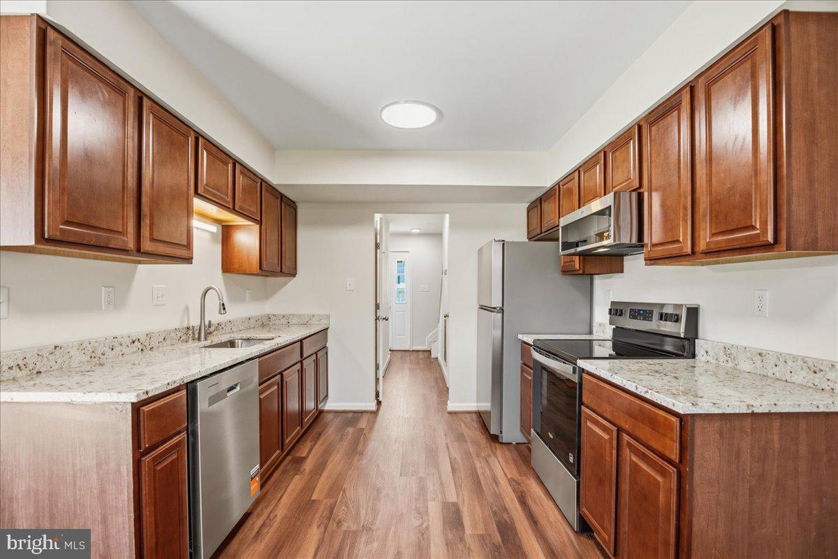 2 Park Square Ct Property Photo 13