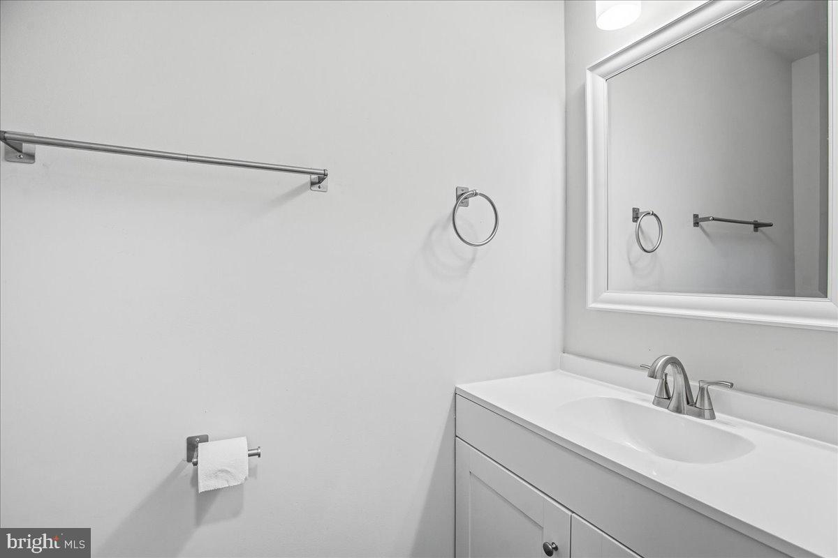 2 Park Square Ct Property Photo 20