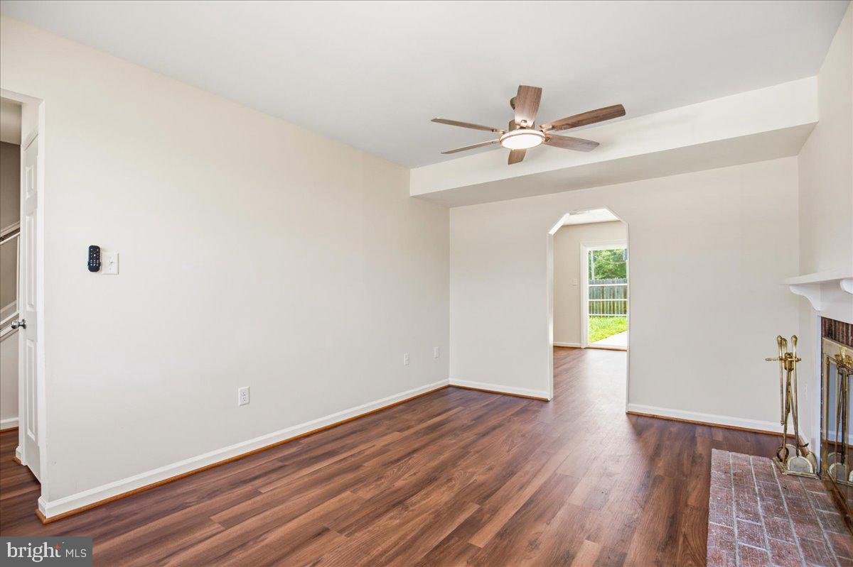2 Park Square Ct Property Photo 23