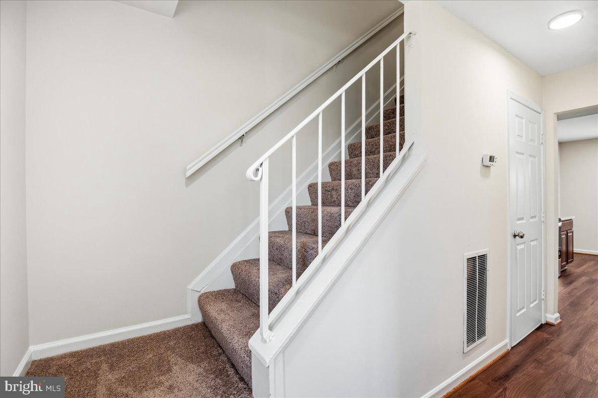 2 Park Square Ct Property Photo 25