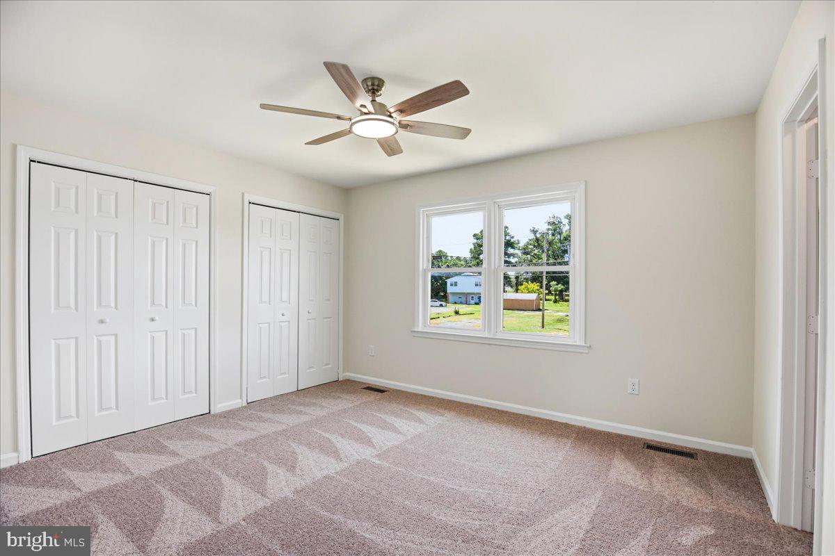 2 Park Square Ct Property Photo 27