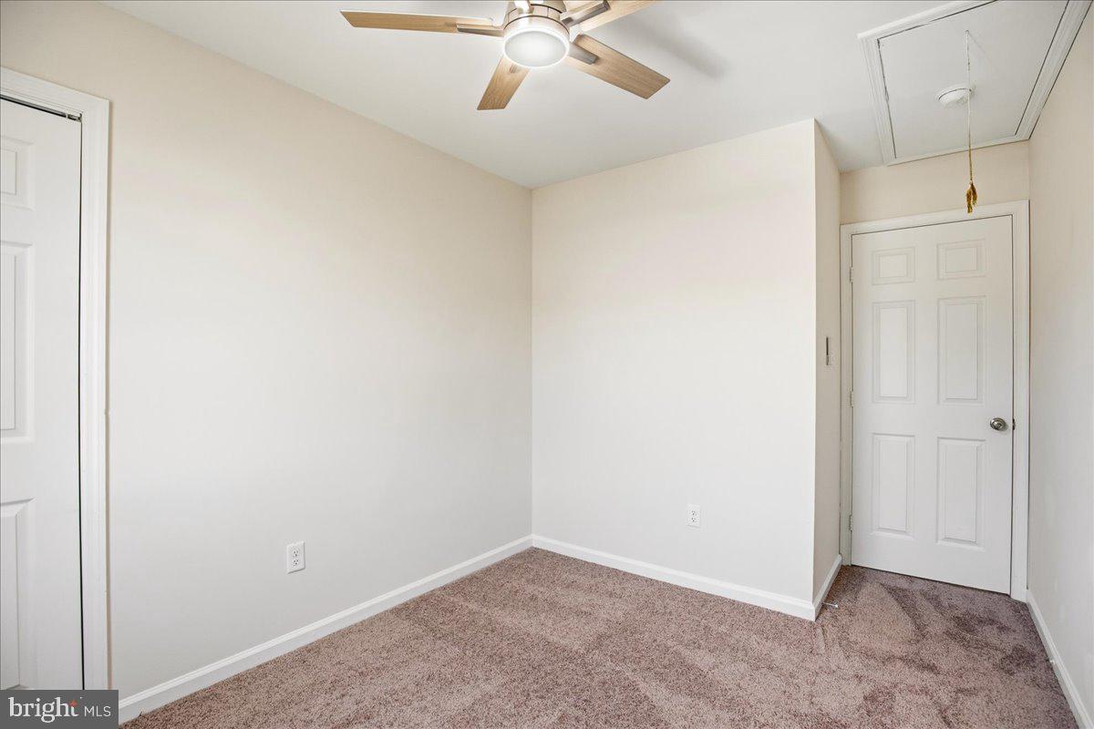 2 Park Square Ct Property Photo 32