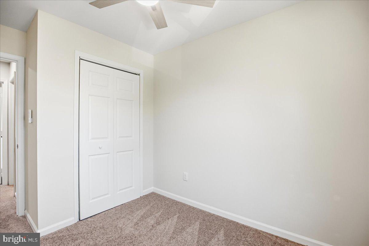 2 Park Square Ct Property Photo 35