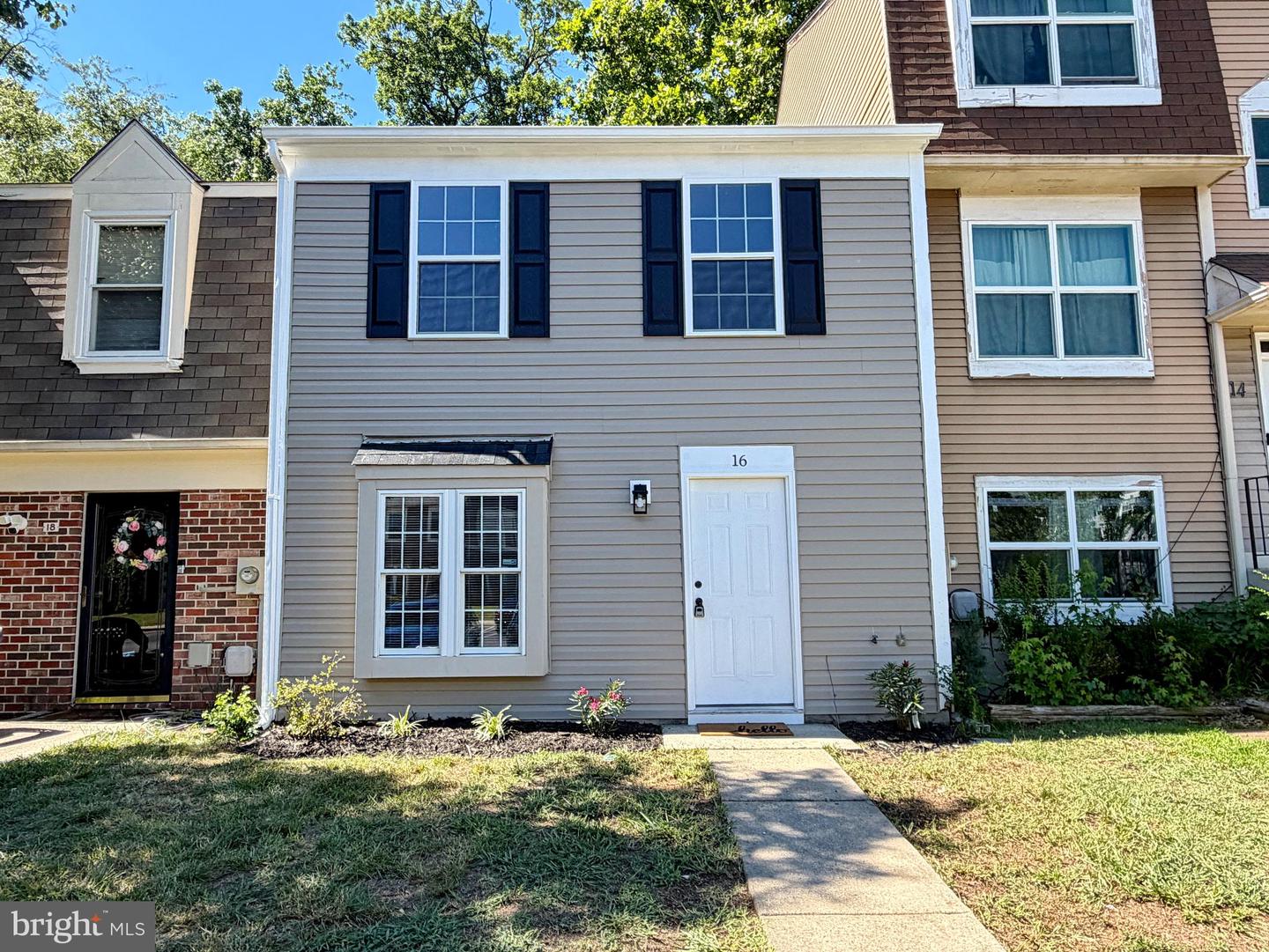 16 Chinaberry Ln Property Photo 1
