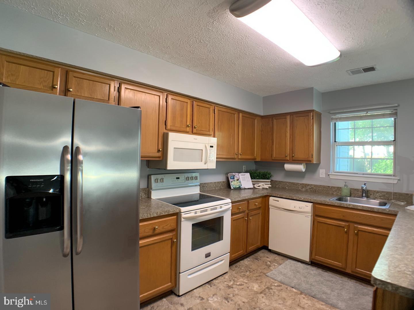 6101 Red Squirrel Pl Property Photo 2
