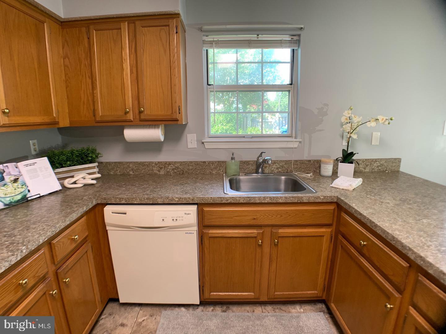6101 Red Squirrel Pl Property Photo 3